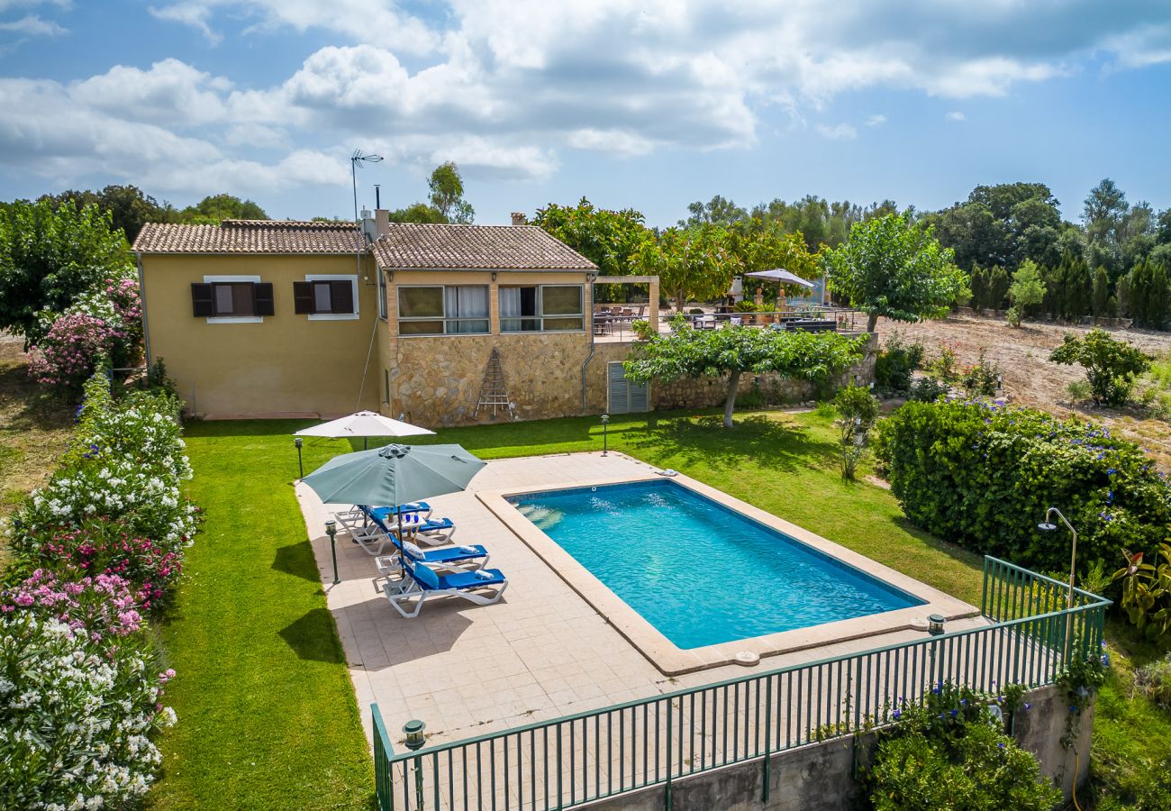 Domaine à Arta - Cette finca rurale avec piscine, Es Sementaret, est située à Majorque.