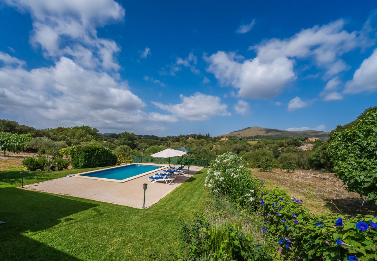 Domaine à Arta - Cette finca rurale avec piscine, Es Sementaret, est située à Majorque.