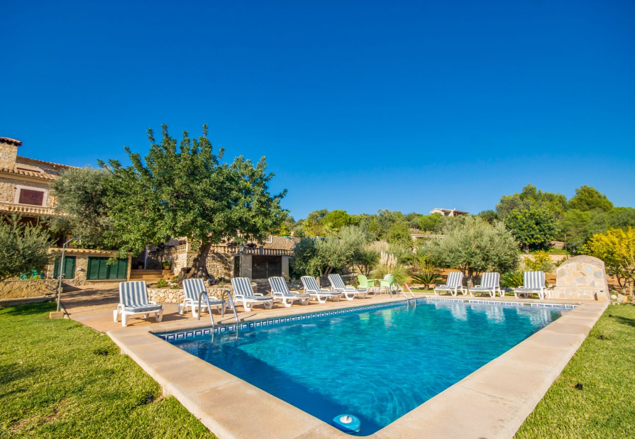 Hébergement avec piscine et barbecue à Majorque