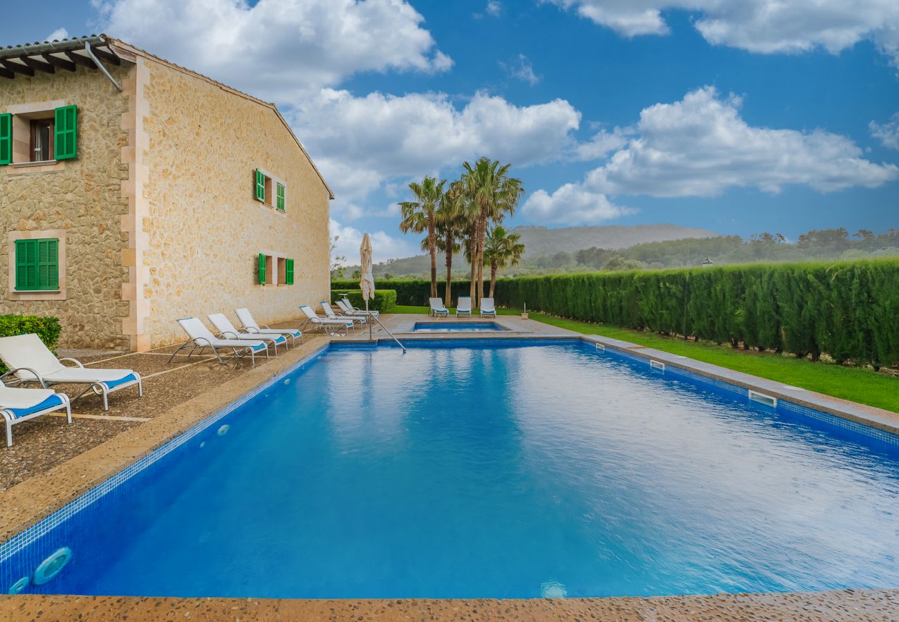 Domaine à Petra - Finca rurale à Majorque El Palmeral avec piscine