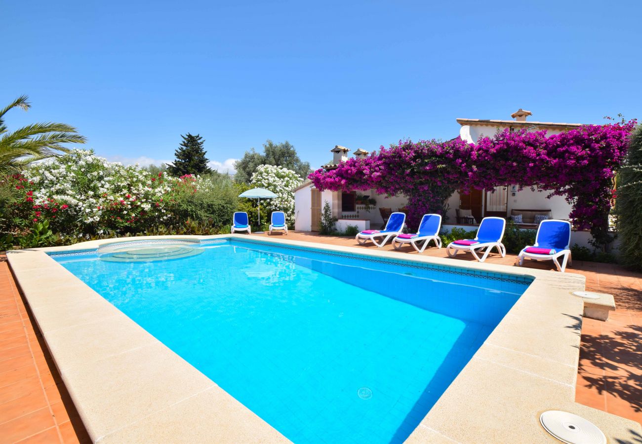 Finca avec piscine près de Pollensa.