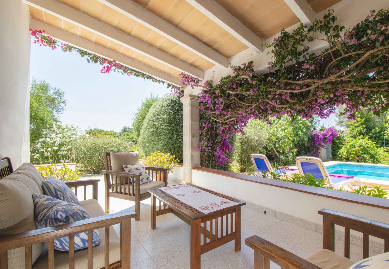 Maison avec piscine à Pollensa près de la plage.