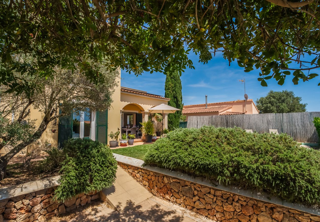 Maison avec beau jardin à Sa Ràpita