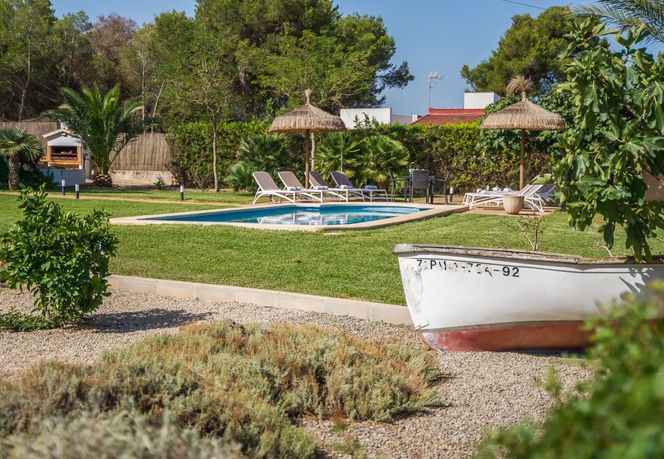 Country house in Muro - Enchanting finca Sa Pleta del Poveto with pool