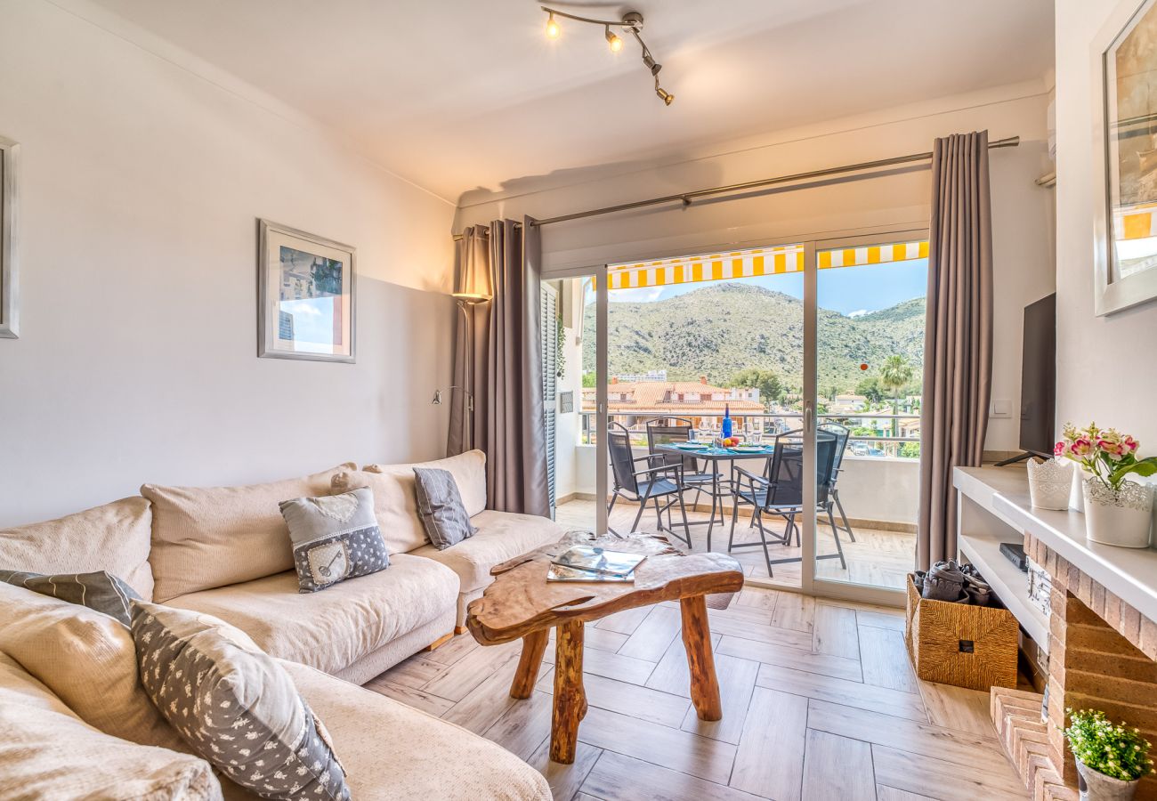 Magnificent apartament in Alcúdia with lake and mountain views